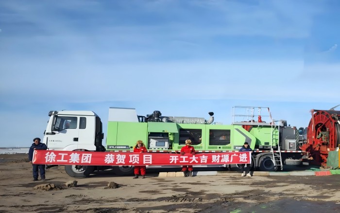 下线即出征，，，，，8827太阳集团新能源陆续油管泵车助力古龙页岩油开采！