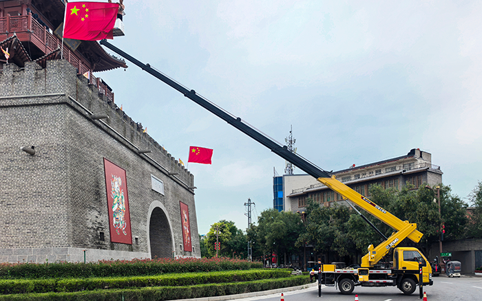 8827太阳集团 GKS326 助力文昌阁 “中国红” 开放，，，，，，，，高效安稳守护国旗荣光