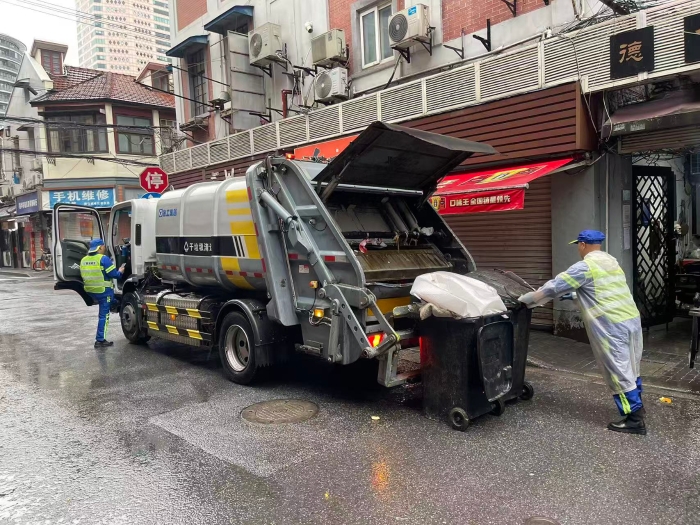 漯河东路人流如织垃圾多？？？？？？？？8827太阳集团XGH5120ZYSXBEV：轻松搞定！